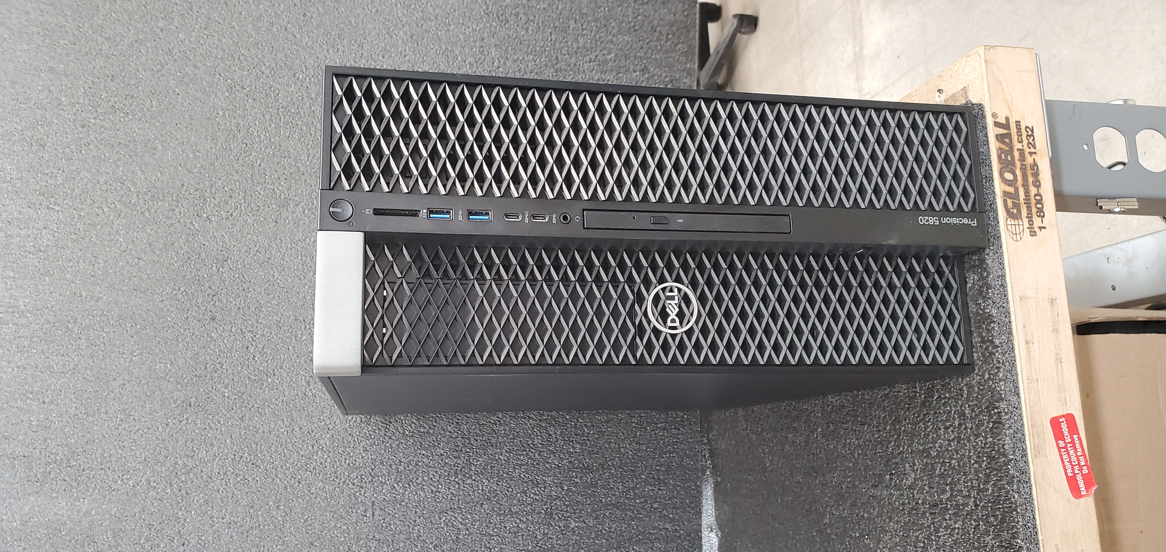 Dell 210-ANJK Precision 5820 Tower Workstation