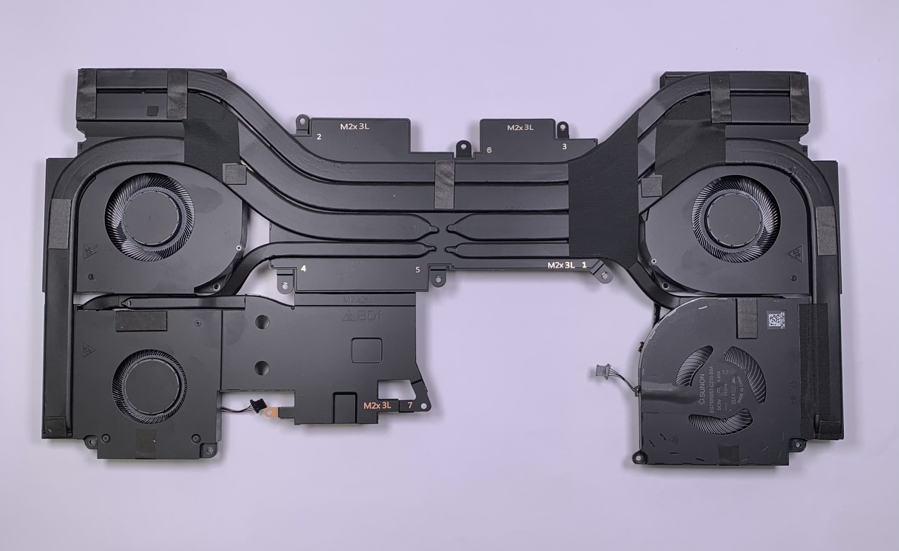 Cpu And Graphics Heatsink And Cooling Fan Assembly For Alienware 18