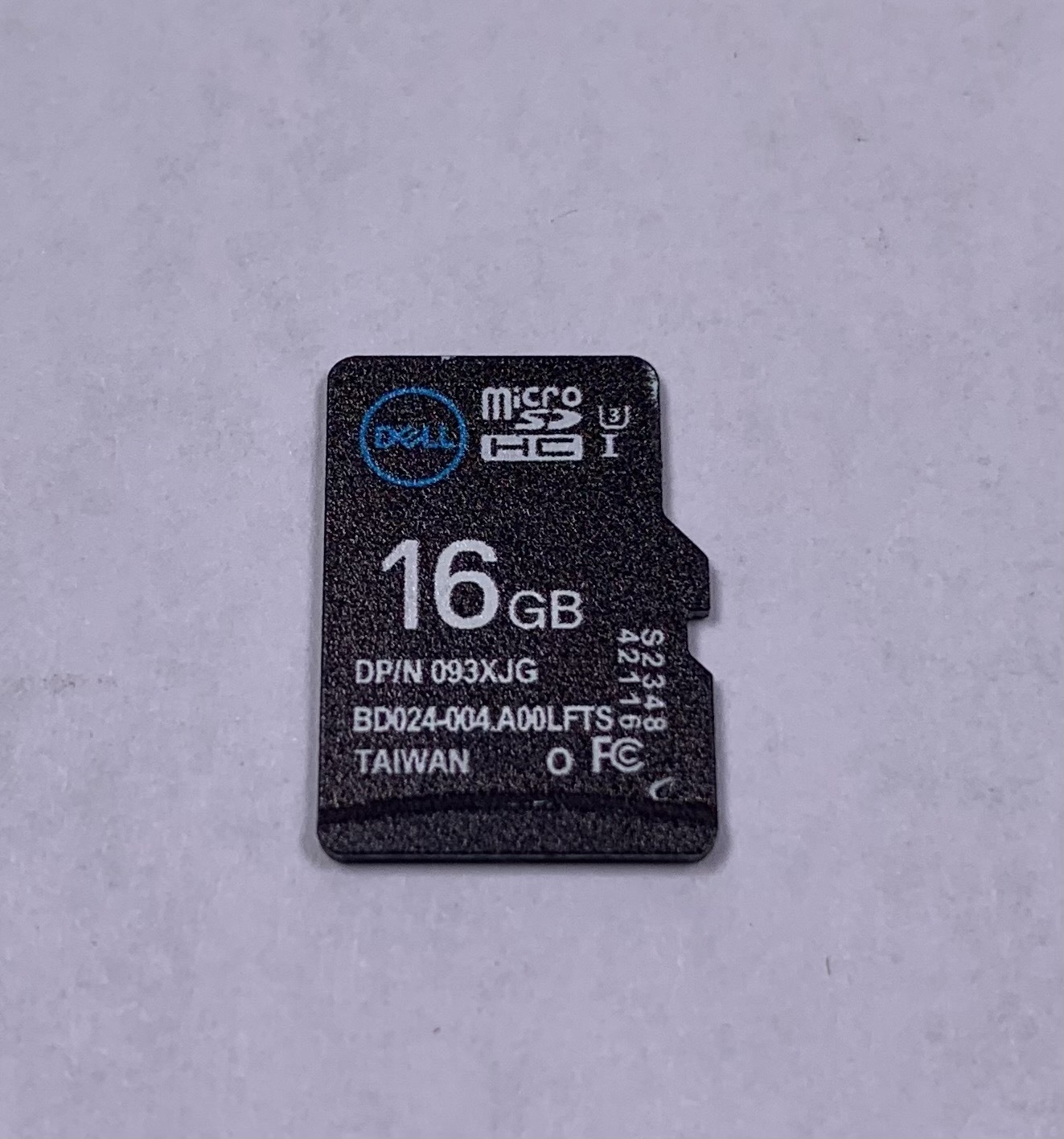 Seller photo of Idrac 16GB Vflash Microsd Card For Powerprotect Dd9900 Series