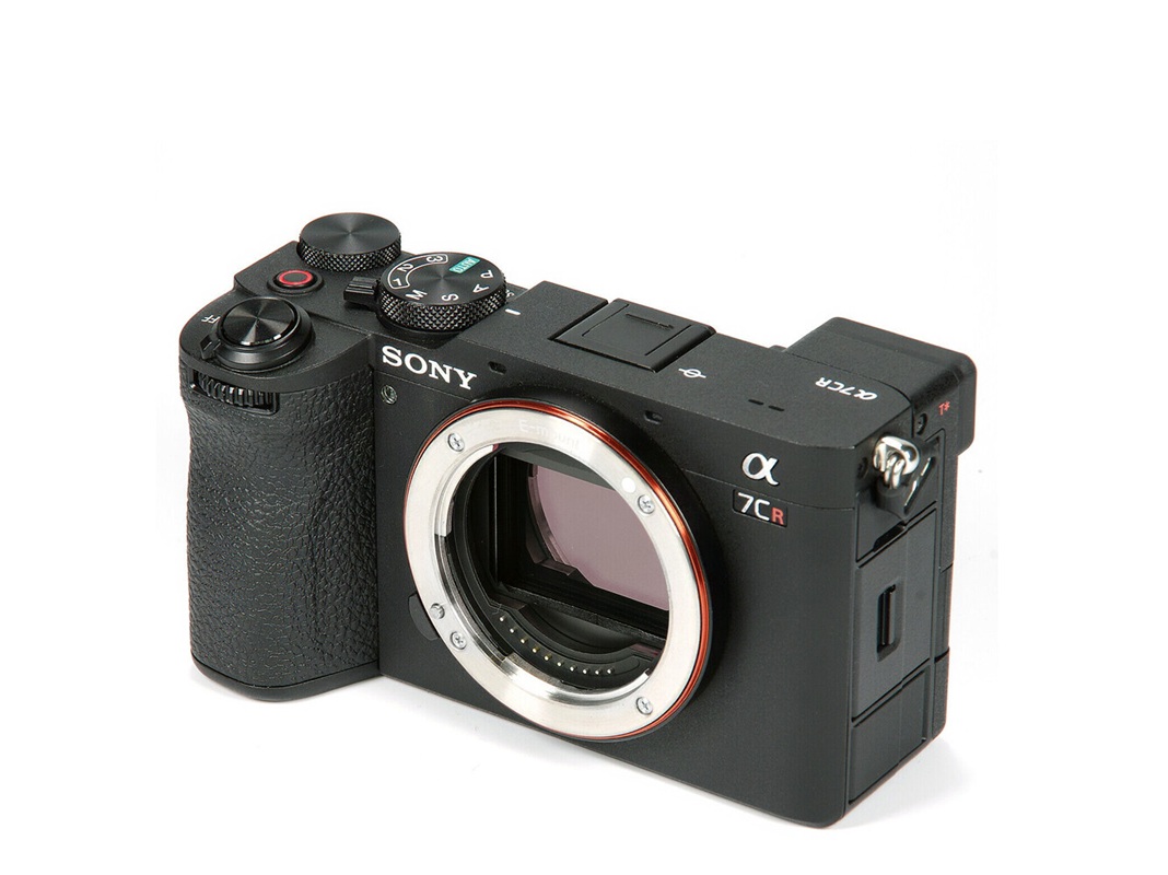 Sony ILCE-7CR/B Sony Alpha 7CR Mirrorless Hybrid Camera