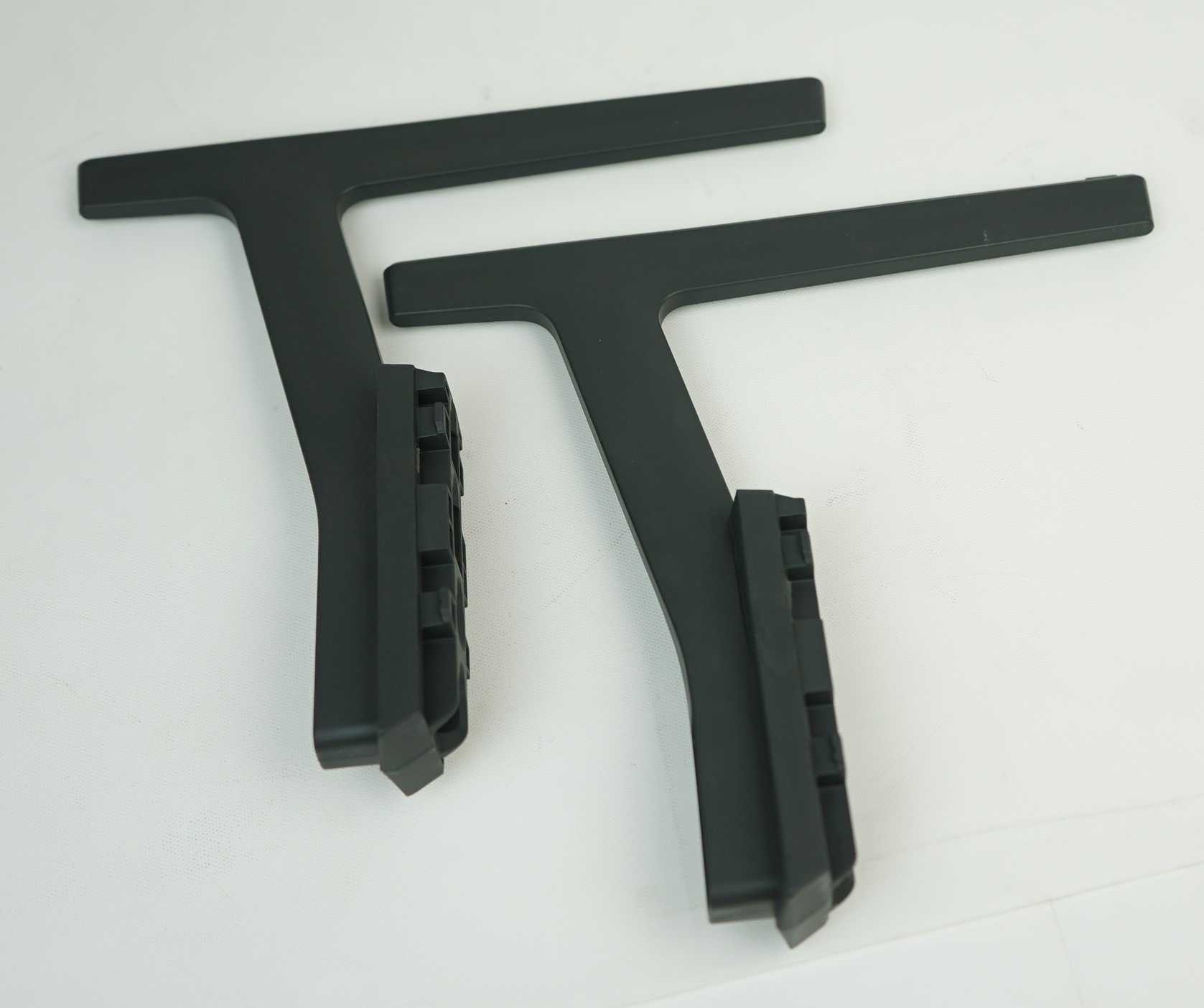 Samsung BN9658941B TV Feet Assembly