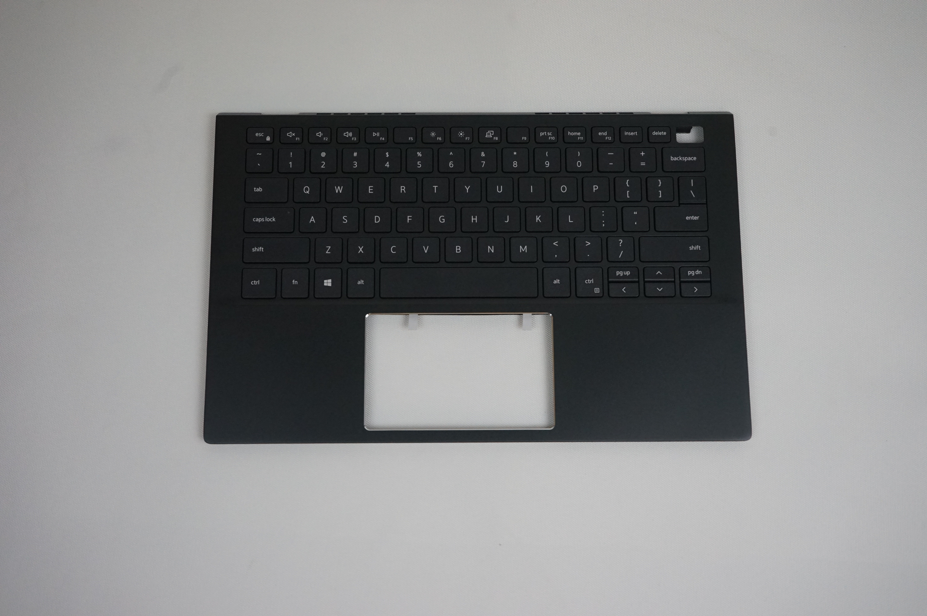 Dell MJ0KK Palmrest and 81key USLayout QWERTY Keyboard Assembly for