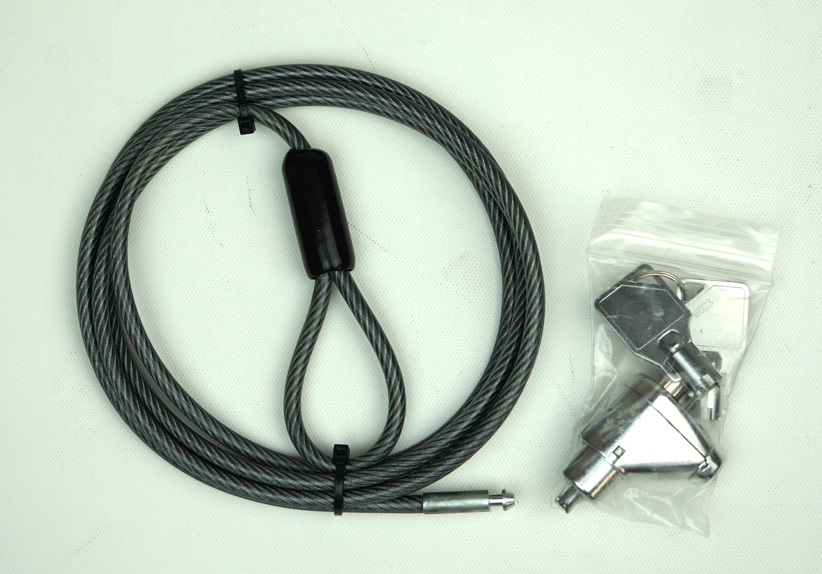 Seller photo of CSP CSP-820-E-0X-0G-MK Guardian 820 Series Laptop Security Cable Lock