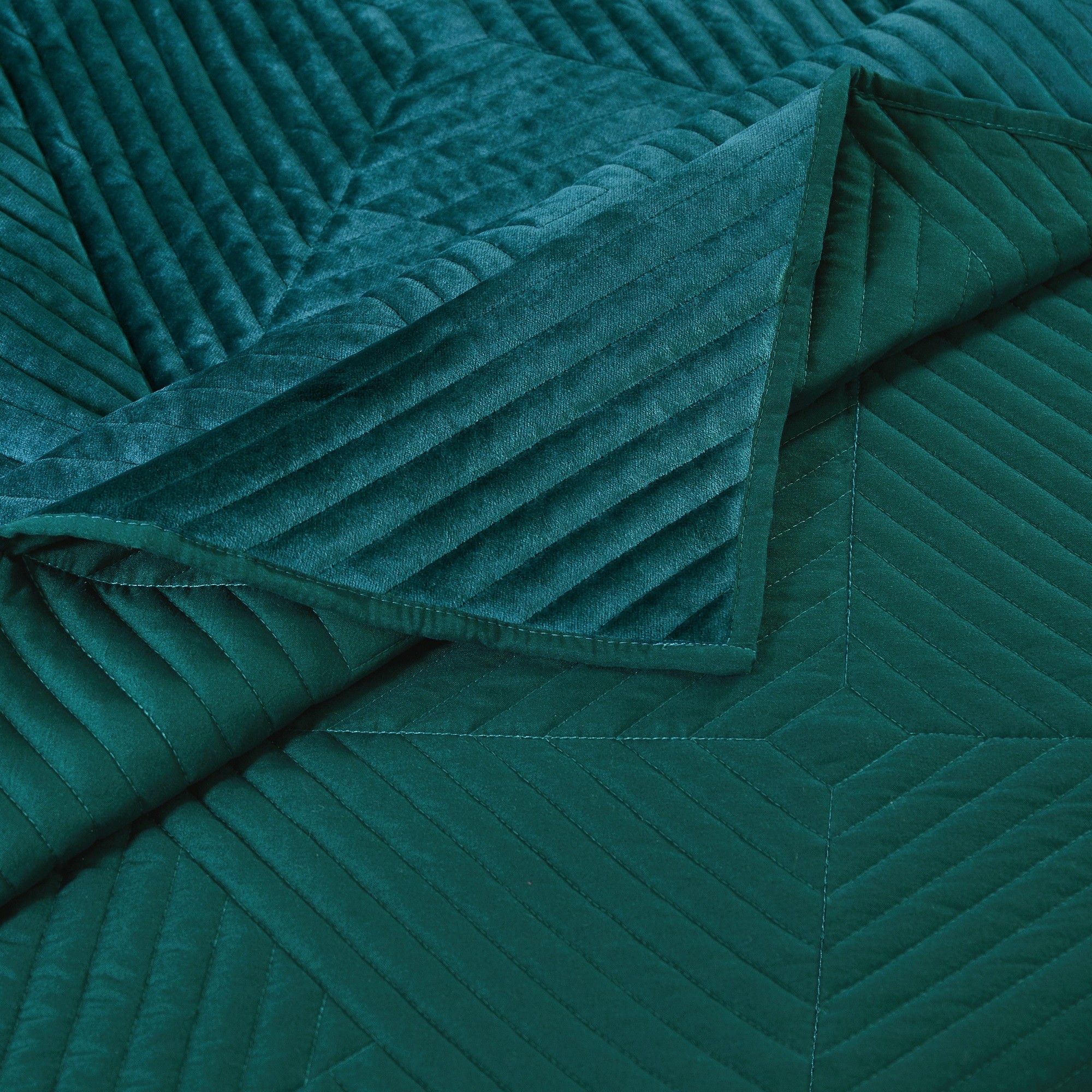 Barefoot Bungalow Riviera Velvet Quilt And Pillow Sham Set - Teal - Picture 8 of 15